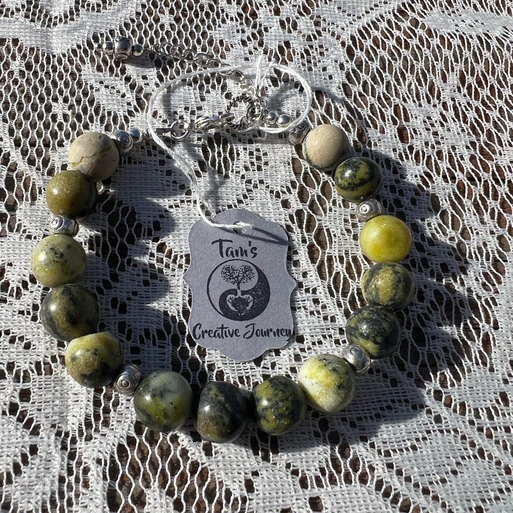 HM067 Artisan made Serpentine bracelet 8” with extender